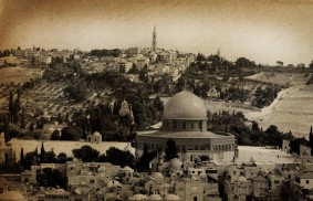 سأدقُ على الأبواب!